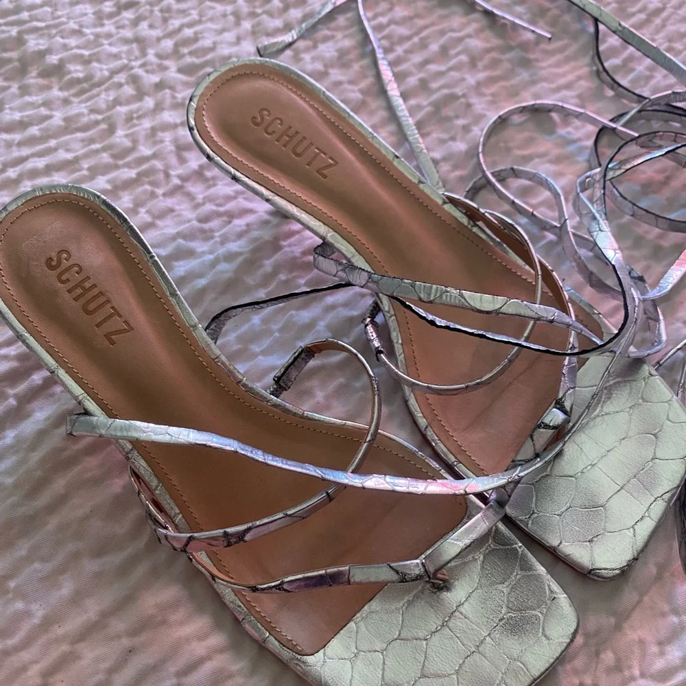 SCHUTZ Silver Lace-Up Square Toe Kitten Heel size 8.5B